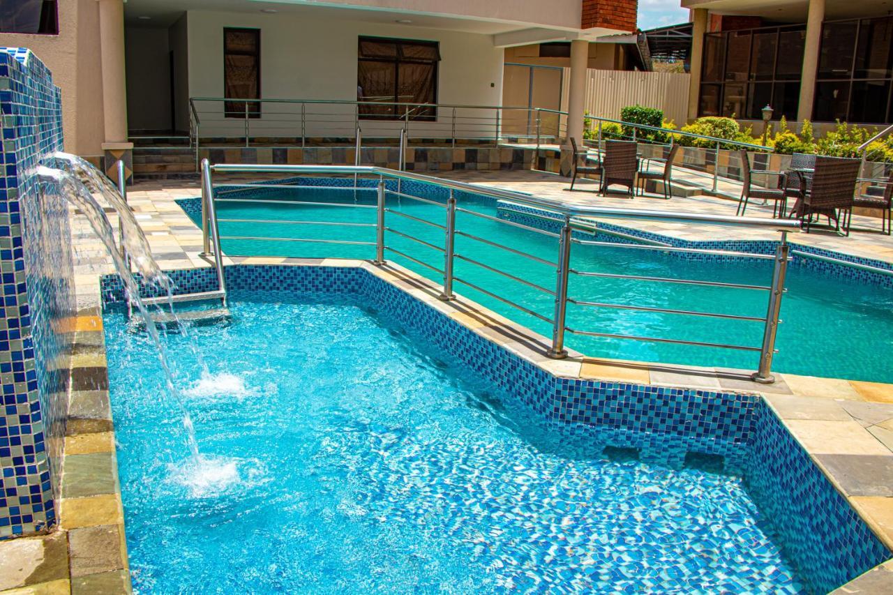 Grand Winston Hotel Nakuru Kültér fotó