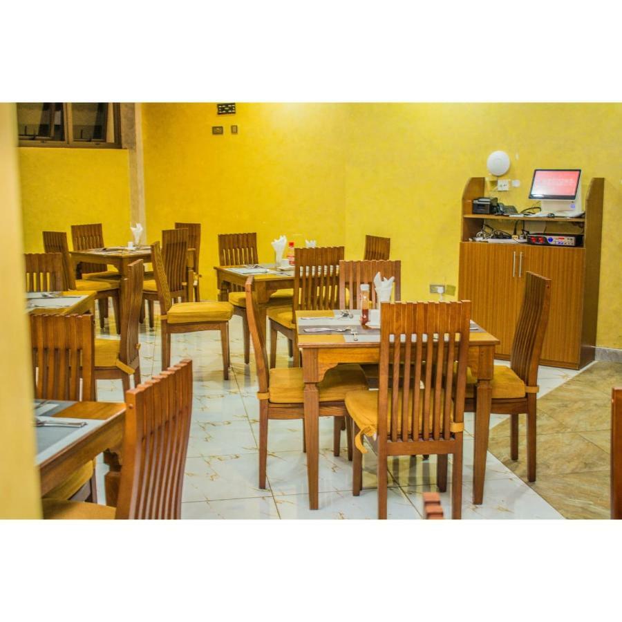 Grand Winston Hotel Nakuru Kültér fotó